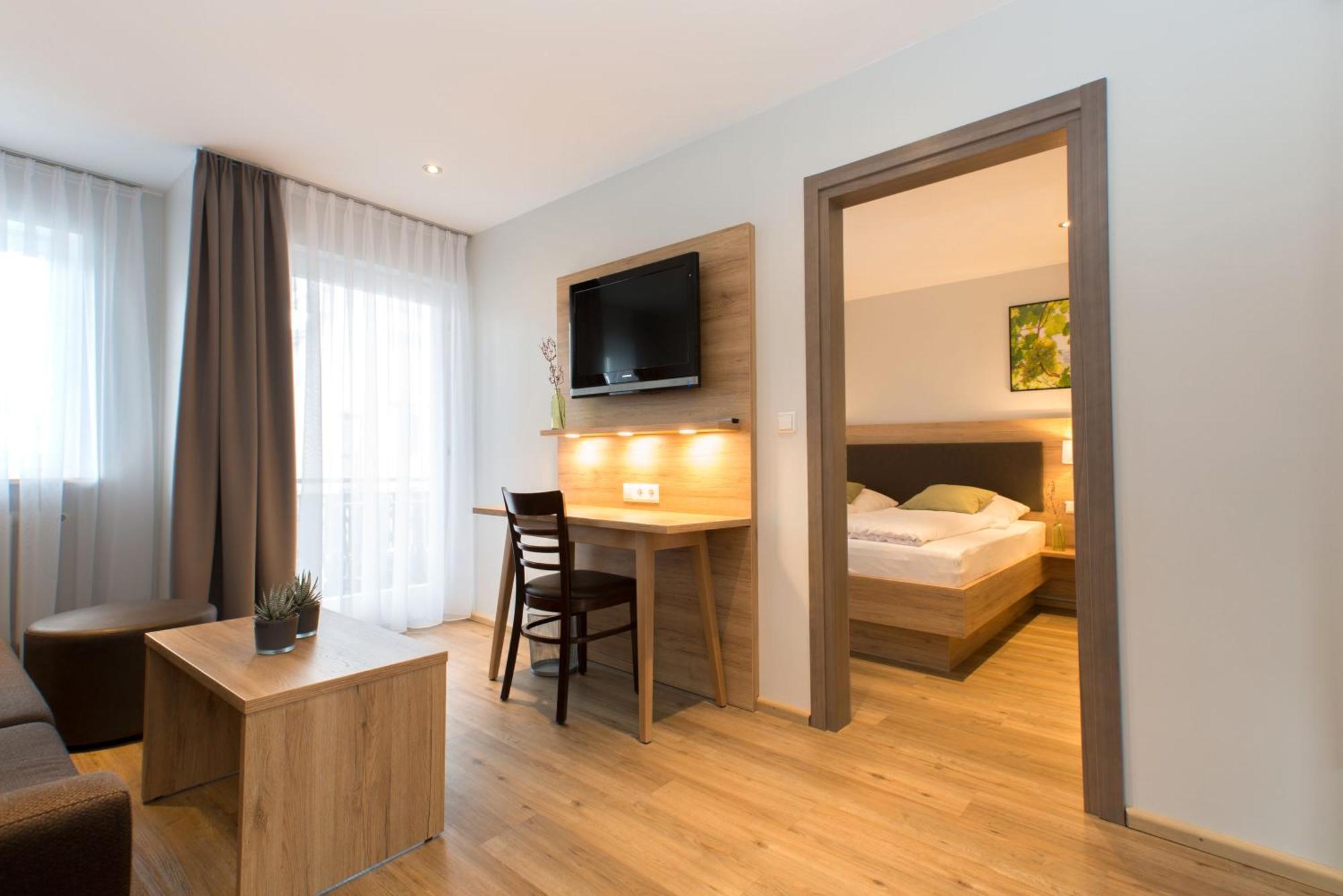 Appartements 'In Vino Veritas' Хаслах-им-Кинцигталь Экстерьер фото