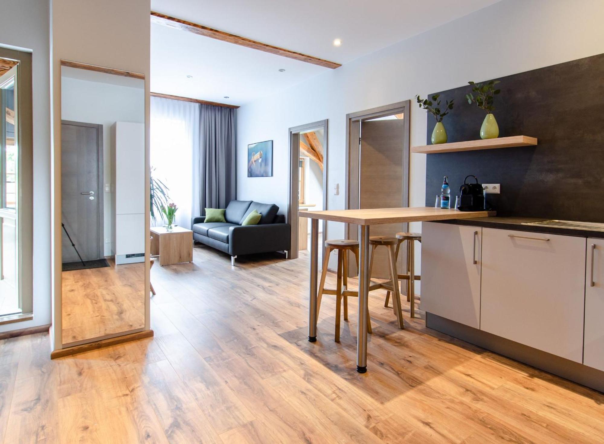 Appartements 'In Vino Veritas' Хаслах-им-Кинцигталь Экстерьер фото